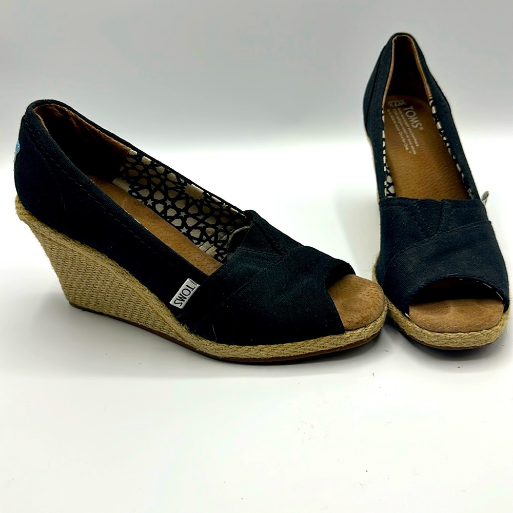 Tom’s wedge shoes